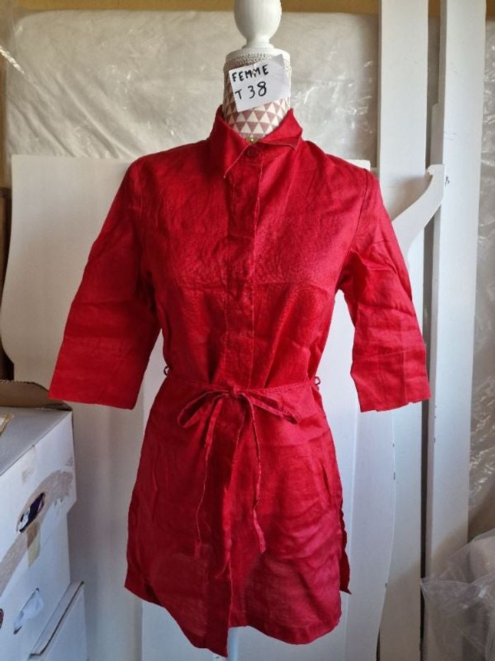 Veste, rouge, en rami, neuve à juste été lavé, longueur 75cm, marque C&A =5€