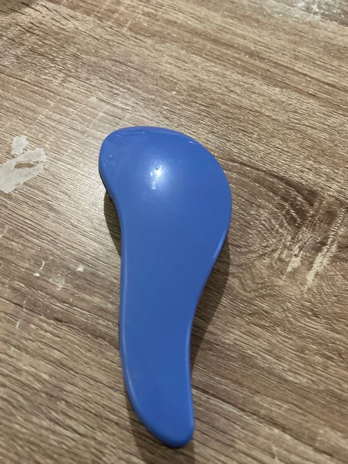 Brosse à cheuveux - photo numéro 2