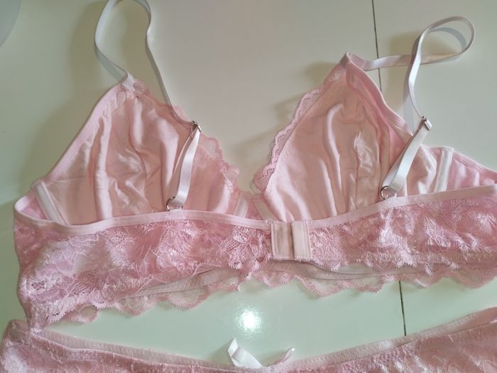 Ensemble sous vêtements / Tanga rose - photo numéro 9