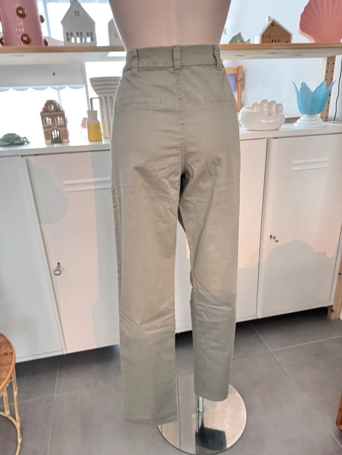 Pantalon chino neuf - photo numéro 3