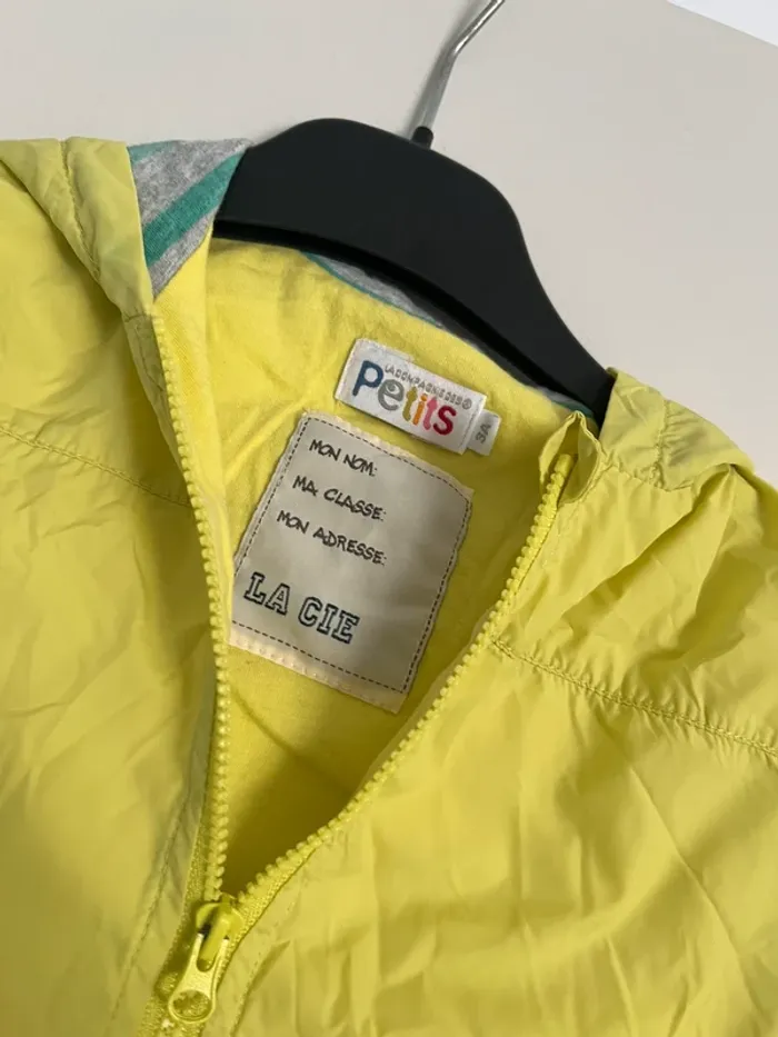 Veste de pluie imperméable mixte 3 ans gain de place se replie sur lui même - photo numéro 3