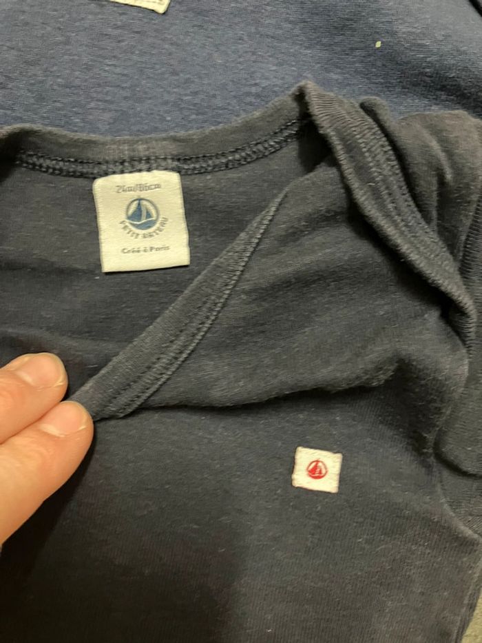 Lot de 4bodies manches courtes 24mois - photo numéro 2