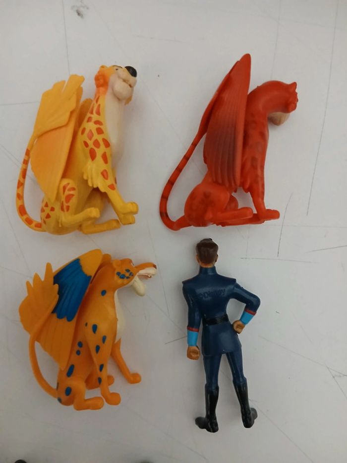 Lot 8 figurines Elena d'Avalor - photo numéro 7