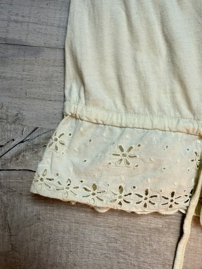 Débardeur jaune pastel à fines bretelles – Détails brodés - photo numéro 4
