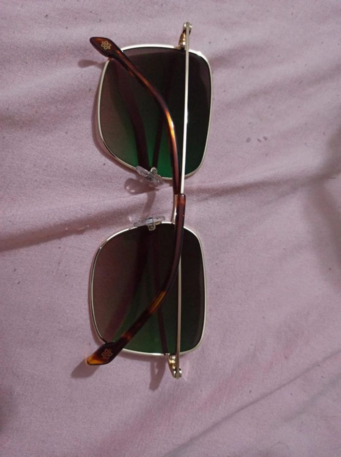 Lunettes de soleil neuve catégorie 3 - photo numéro 2