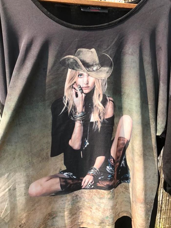 👚 Tunique longue noire avec imprimé femme cow-girl à manches longues  - 48/50 - photo numéro 14