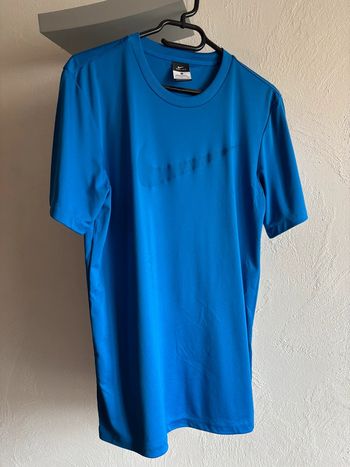 T-shirt Nike