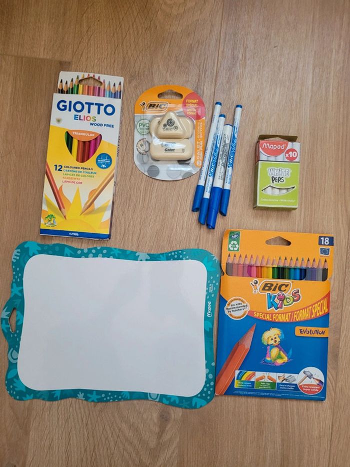 Lot 1 fournitures scolaires