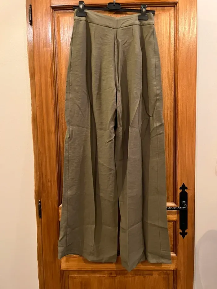 Pantalon fin kaki - photo numéro 2