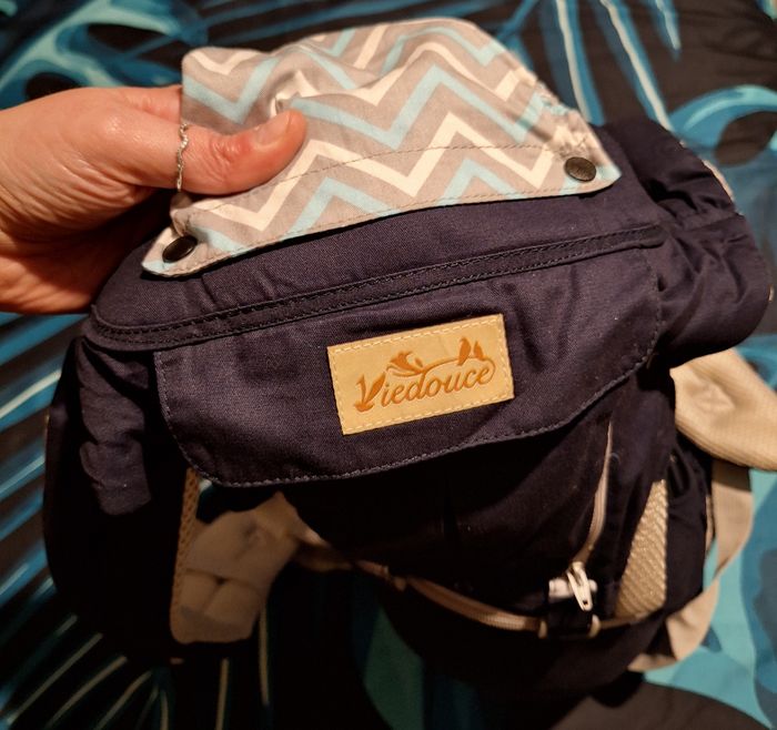 Porte bébé ergonomique avec siège Viedouce - photo numéro 4