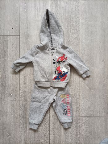 Jogging Justice League