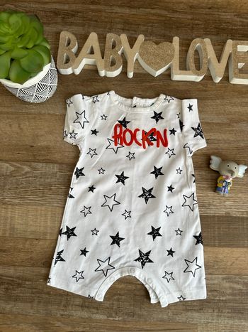 - Combishort Tex   - 3 mois  - Très bon état