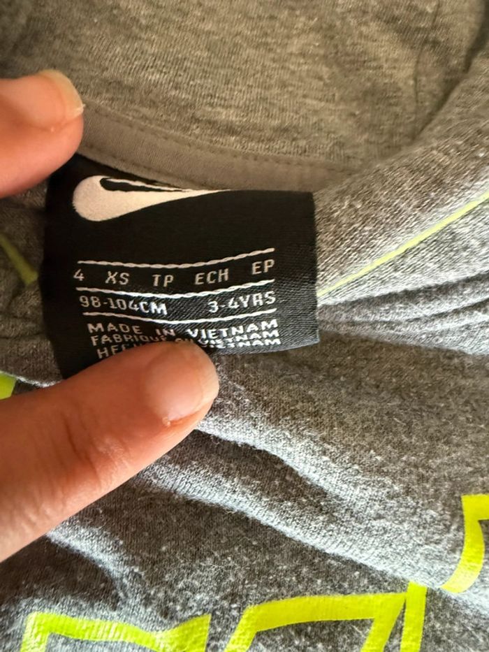 Pull Nike - photo numéro 2