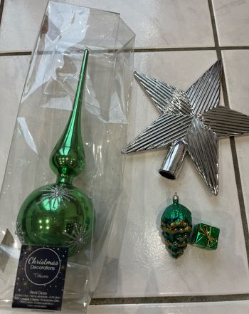 Lot de décorations vertes de Noël