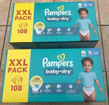 LOT DE 216  COUCHES PAMPERS BABY DRY TAILLE 5 NEUFS DANS L'EMBALLAGE