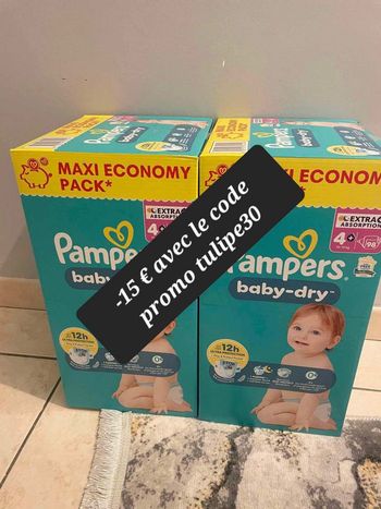 Deux maxi économique couche Pampers taille 4 plus