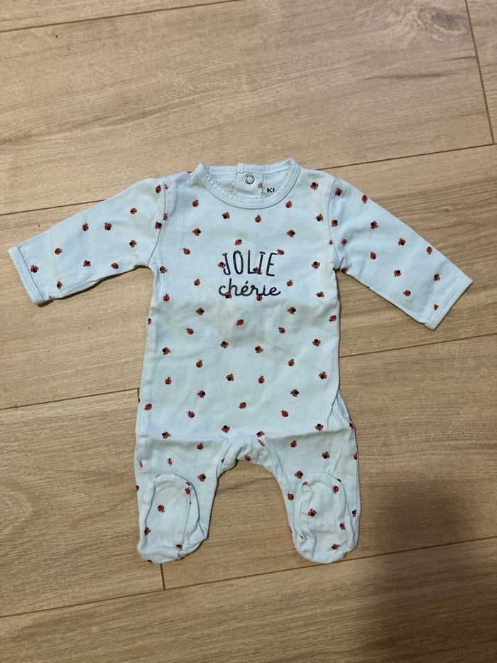Pyjama 1mois - photo numéro 2