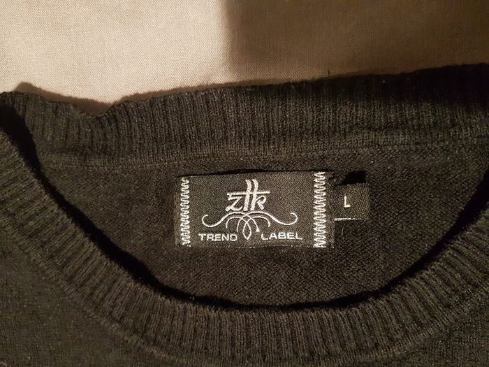 Pull noir maille col rond - photo numéro 2