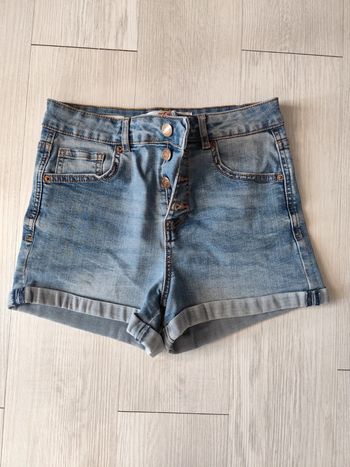 Short Jennyfer 38