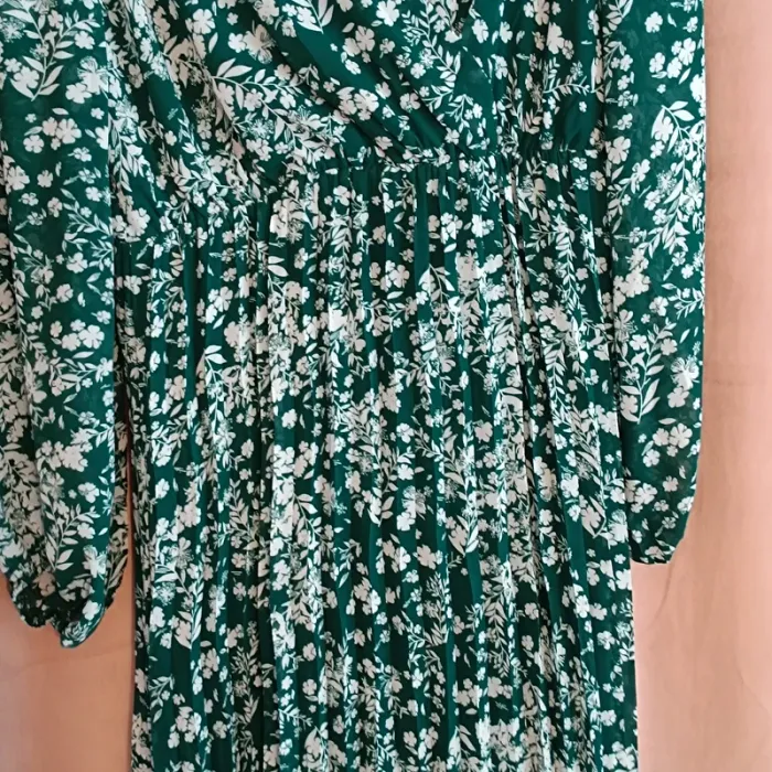 Robe femme fleurie - photo numéro 2