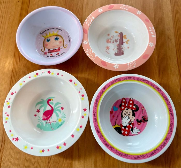 Lot assiette fille