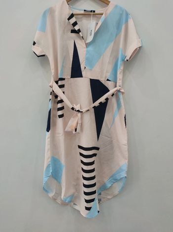 Robe mi longue yoins taille L neuve