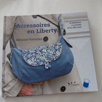 Livre couture - accessoires en liberty