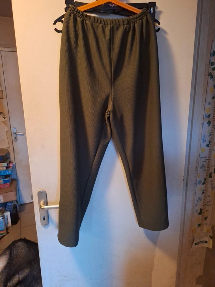 Pantalon élastique taille 44
