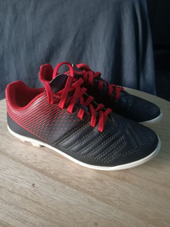 Chaussures foot/rugby kipsta 29 - photo numéro 2