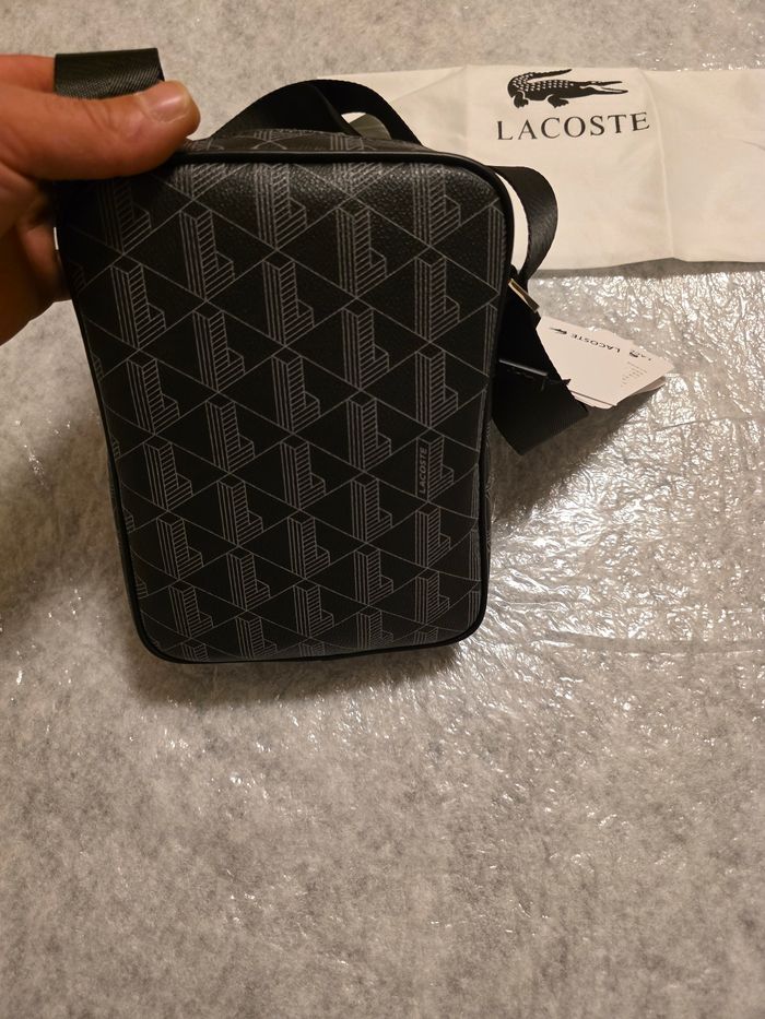 Sac à bandoulière Lacoste - photo numéro 5