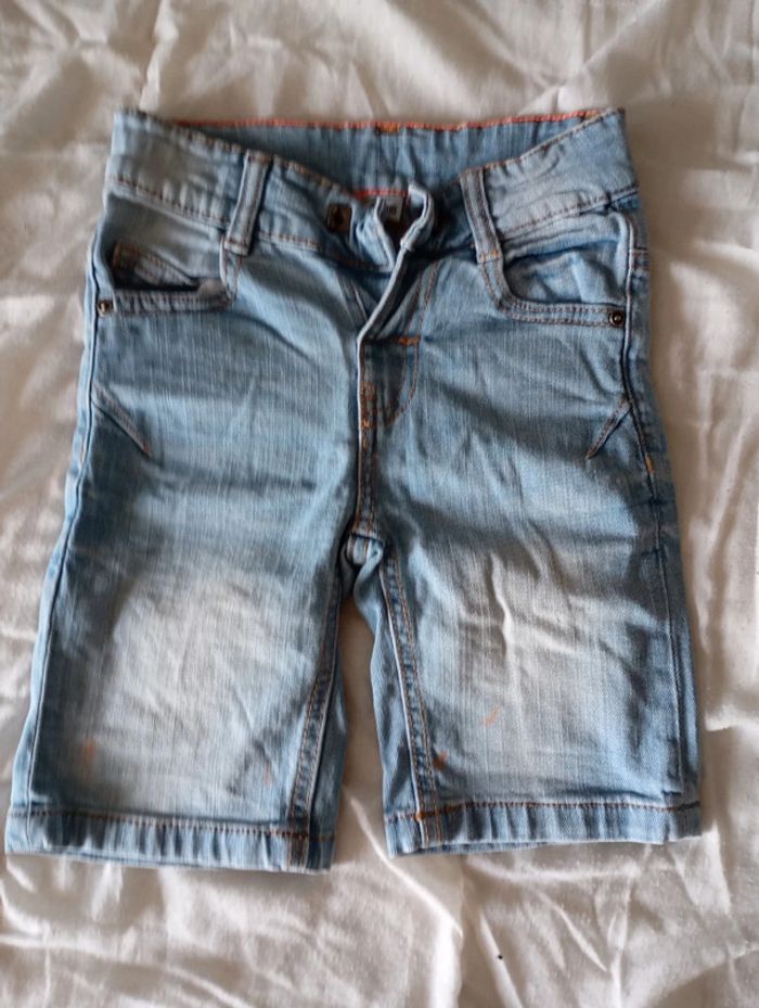 Lot de vêtements taille 5/6 ans - photo numéro 2