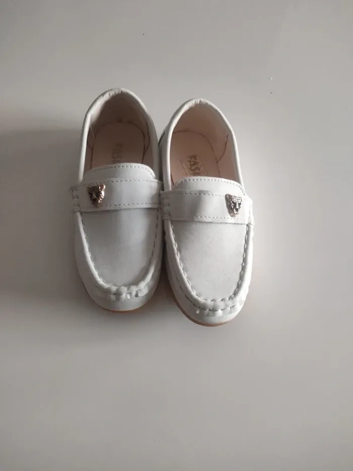 Petit mocassin taille 25 fashion