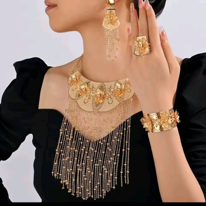 Collier - photo numéro 3