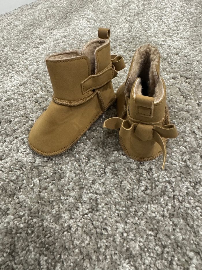 Paire de bottes pour bébé