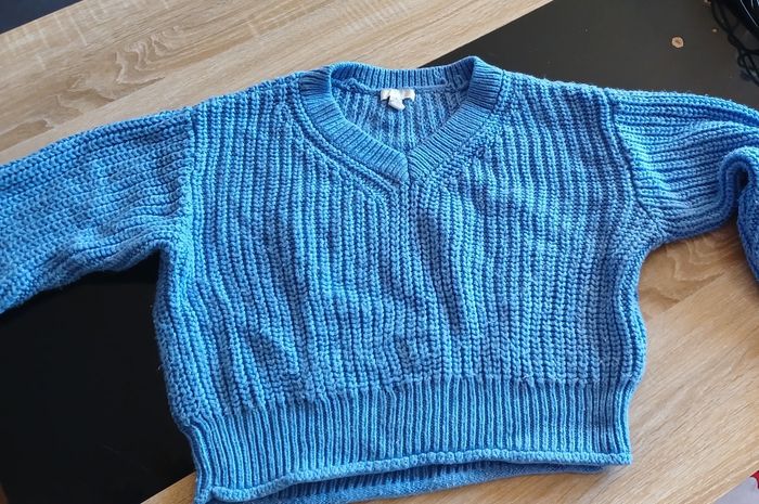 Pull col en v court - photo numéro 3