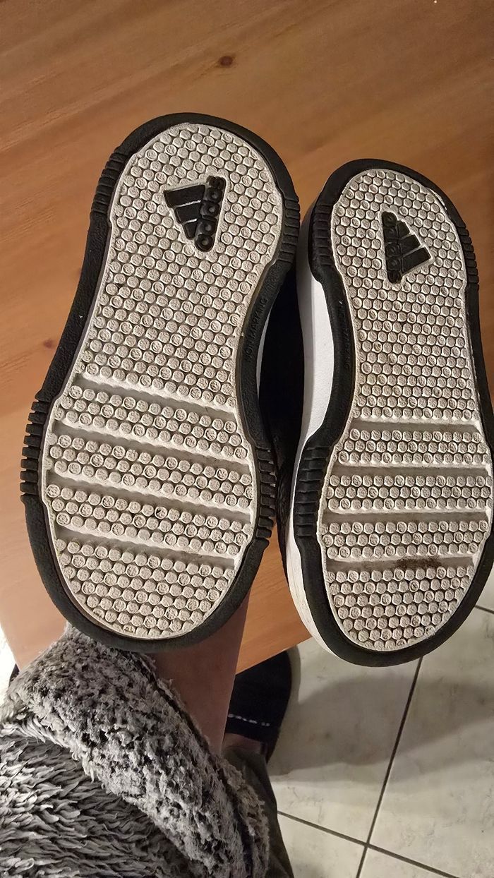 💙😍 🥰😍👌👌superbes baskets ADIDAS  pointure 24 😍💙 - photo numéro 5