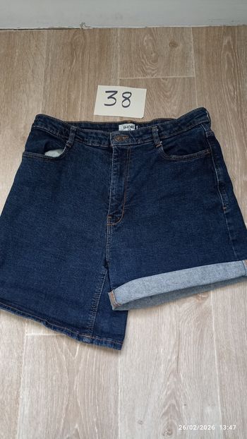 Short jean foncé Kiabi 38