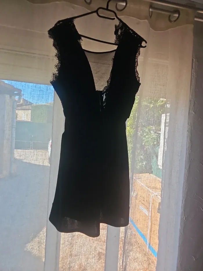 Robe noir
