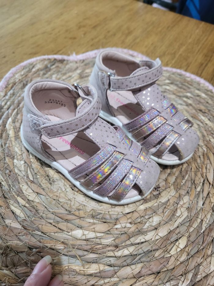 Jolie chaussure taille 20 - photo numéro 4