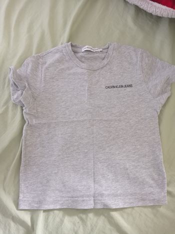 Tee shirt Calvin Klein 4 ans