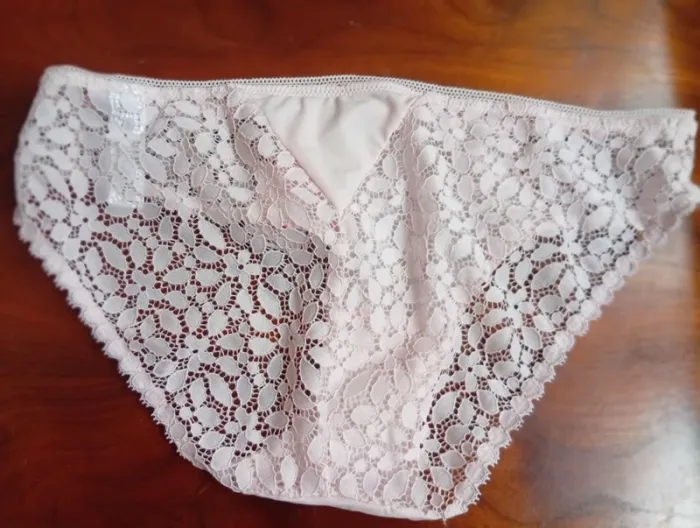 Culotte dentelle taille 40