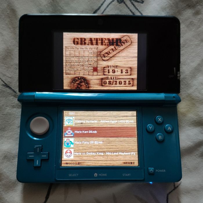 R4i pour toutes les 3DS, 2DS, XL etc avec 190 jeux - photo numéro 2