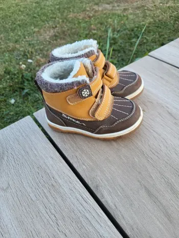 Chaussure fourrée taille 22