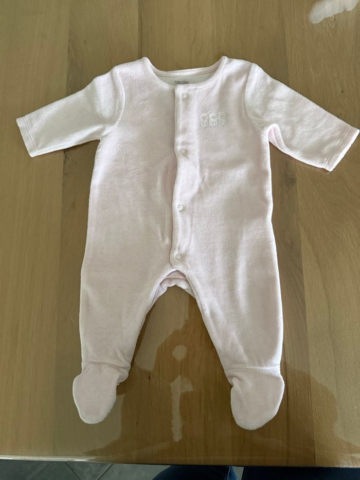 Pyjama 1 mois - photo numéro 2