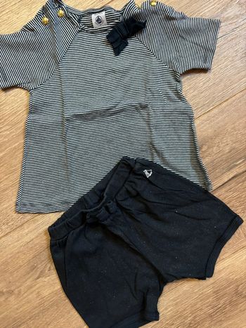 T-shirt et short petit bateau