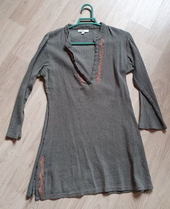 Tunique légère kaki avec broderies oranges