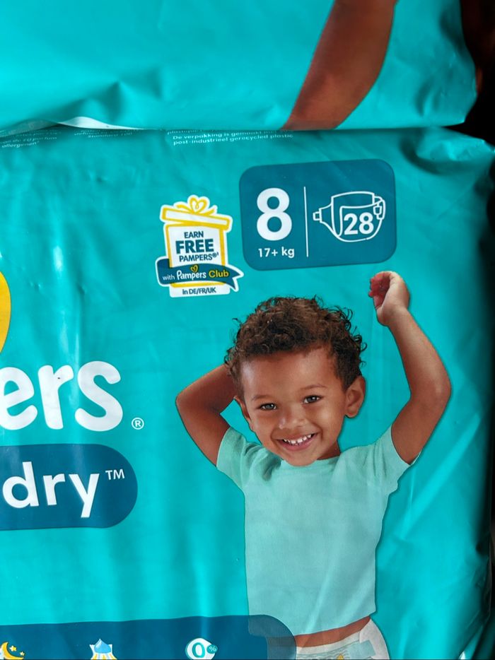2 paquets de Couche Pampers taille 8! - photo numéro 2
