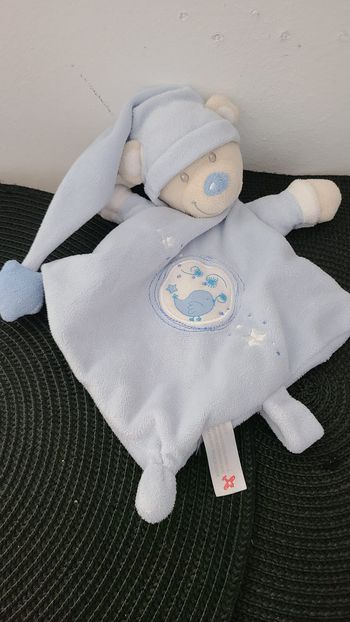 Doudou plat losange ours bleu ciel oiseau NICOTOY