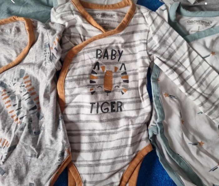 Lot Bodies 1 mois - photo numéro 3