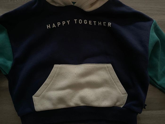 Sweat pull à à capuche Okaidi 🌻 - photo numéro 2